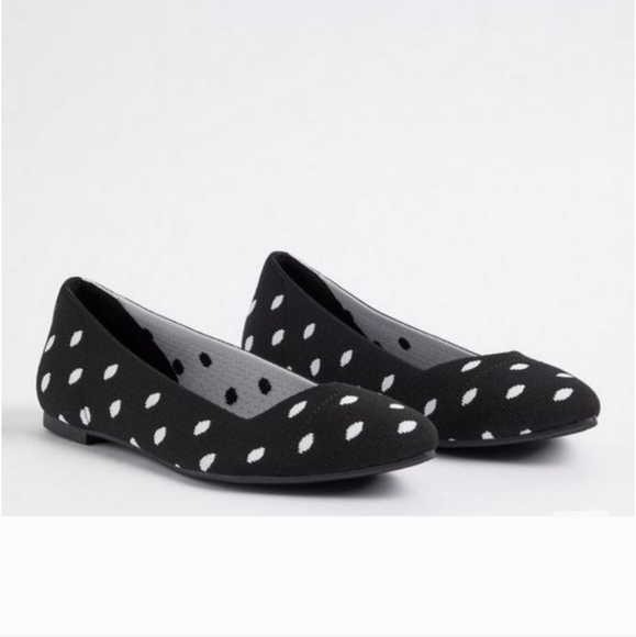NWOT Torrid Polka Dot Flats - Knit Black in sz 8 - Picture 1 of 2